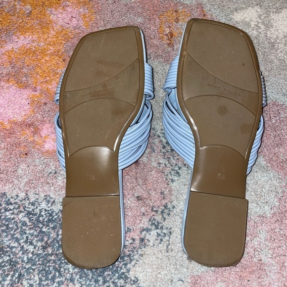 Marc Fisher Lauryn Flat Knot‎ Sandal in Light Blue Size 7.5 - Picture 4 of 4